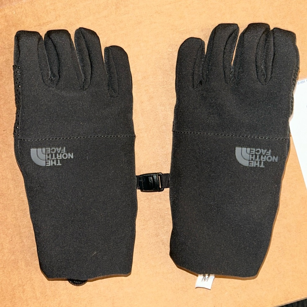 Little kid size medium north face gloves